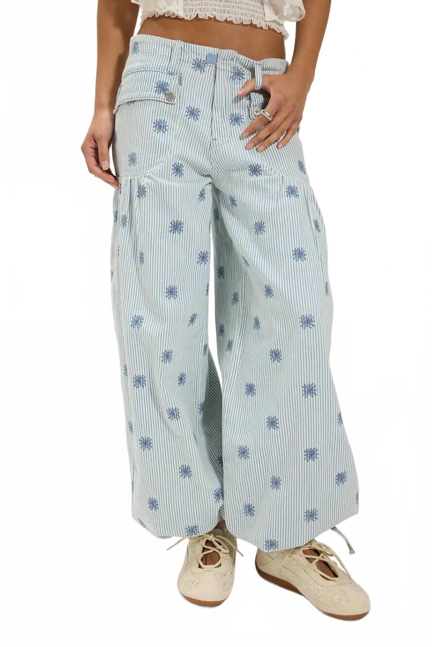 NEW FREE PEOPLE lotus embroidered jeans in indigo railroad